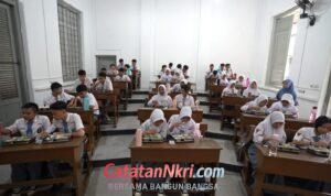 Makan Gratis di Sekolah, Siswa Lebih Nyaman dan Hemat