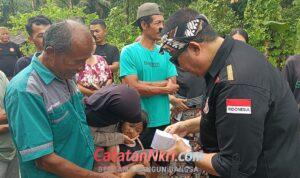Santunan Warga Warnai Peresmian Jalan Kampung Mandala Sukabumi oleh H. Isep Dadang Sukmana