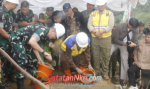 Bupati Sukabumi Asep Japar Dampingi Danrem 061, Resmikan Jembatan Garuda untuk Akses Warga