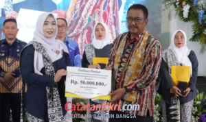 Bupati Sukabumi Asep Japar Apresiasi Dedikasi Bidan untuk Sukabumi Mubarokah